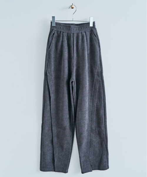 kirakiraShop(キラキラショップ)の「裏起毛 コーデュロイ フロント スリット パンツ(その他パンツ・レディース・チャコール/ブラック/ベージュ・M/L/XL)」の5枚目の写真