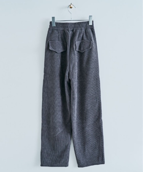 kirakiraShop(キラキラショップ)の「裏起毛 コーデュロイ フロント スリット パンツ(その他パンツ・レディース・チャコール/ブラック/ベージュ・M/L/XL)」の6枚目の写真