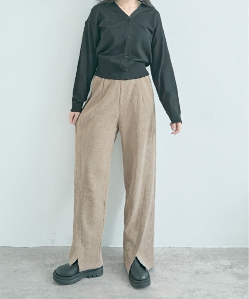 kirakiraShop(キラキラショップ)の「裏起毛 コーデュロイ フロント スリット パンツ(その他パンツ・レディース・チャコール/ブラック/ベージュ・M/L/XL)」の11枚目の写真