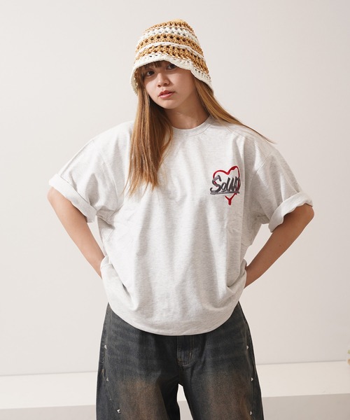 1111clothing(ワンフォークロージング)の「ハートサガラ刺繍 スウェットTシャツ / Heart Sagara Embroidery Sweatshirt T-Shirt(Tシャツ/カットソー・メンズ・ブラック系1/ブラック系2/ホワイト系1/ホワイト系2・M/L/XL)」の18枚目の写真