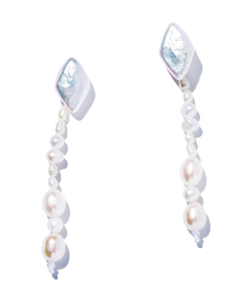 les bonbon(ルボンボン)の「【les bonbon】sissi deco pierce/シシィ デコ ピアス(ピアス(両耳用)・レディース・ホワイト・FREE)」の2枚目の写真