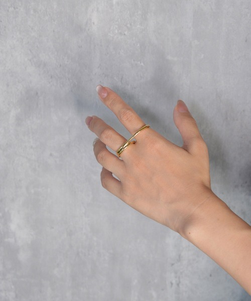 BROTHERHOOD(ブラザーフッド)の「【earyear】Bridge Duo Double Finger Ring(リング・レディース・ゴールド・FREE)」の1枚目の写真