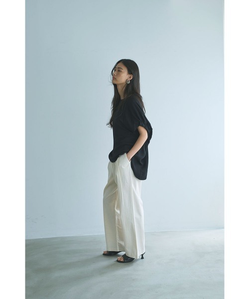 marjour（マージュール）の「LINEN BLEND TOPS（Tシャツ/カットソー・レディース・ブラック/ベージュ・M）」の9枚目の写真