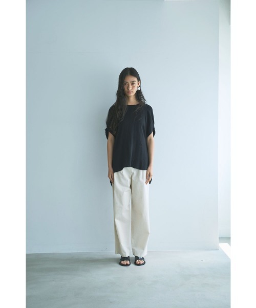 marjour（マージュール）の「LINEN BLEND TOPS（Tシャツ/カットソー・レディース・ブラック/ベージュ・M）」の15枚目の写真