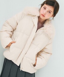 Feroux（フェルゥ）の「ファーカラー付き・ダウン見え中綿 ジャケット（ダウンベスト）」