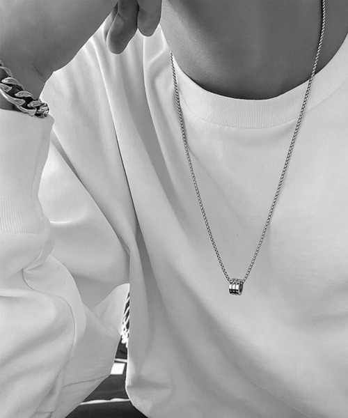 セール】【IZU】 K-POP風 メンズネックレス サージカル