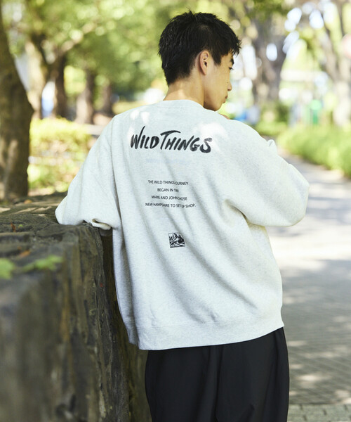 FREAK'S STORE(フリークスストア)の「限定展開 WILD THINGS×FREAK'S STORE/ワイルドシングス 別注 ビッグシルエット リフレクターバックプリント スウェット /(スウェット・メンズ・ブラック/アッシュグレー/グリーン/ネイビー・SMALL/MEDIUM/LARGE)」の22枚目の写真