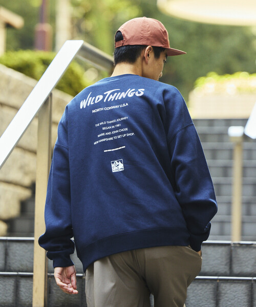 FREAK'S STORE(フリークスストア)の「限定展開 WILD THINGS×FREAK'S STORE/ワイルドシングス 別注 ビッグシルエット リフレクターバックプリント スウェット /(スウェット・メンズ・ブラック/アッシュグレー/グリーン/ネイビー・SMALL/MEDIUM/LARGE)」の9枚目の写真