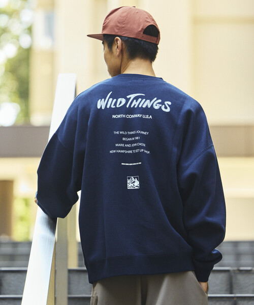 FREAK'S STORE(フリークスストア)の「限定展開 WILD THINGS×FREAK'S STORE/ワイルドシングス 別注 ビッグシルエット リフレクターバックプリント スウェット /(スウェット・メンズ・ブラック/アッシュグレー/グリーン/ネイビー・SMALL/MEDIUM/LARGE)」の5枚目の写真