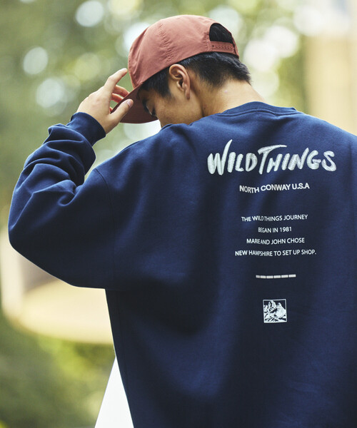 FREAK'S STORE(フリークスストア)の「限定展開 WILD THINGS×FREAK'S STORE/ワイルドシングス 別注 ビッグシルエット リフレクターバックプリント スウェット /(スウェット・メンズ・ブラック/アッシュグレー/グリーン/ネイビー・SMALL/MEDIUM/LARGE)」の8枚目の写真