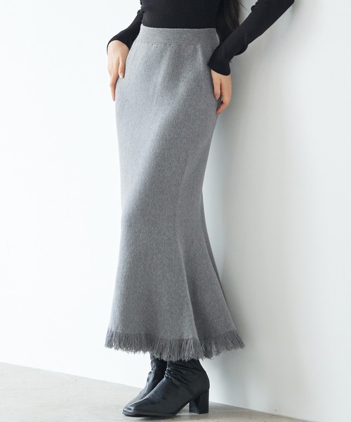 SAISON DE PAPILLON（セゾンドパピヨン）の「マーメイド裾フリンジニットロングスカート（スカート・レディース・ブラック/チョコ/グレー・L/M/S）」の22枚目の写真