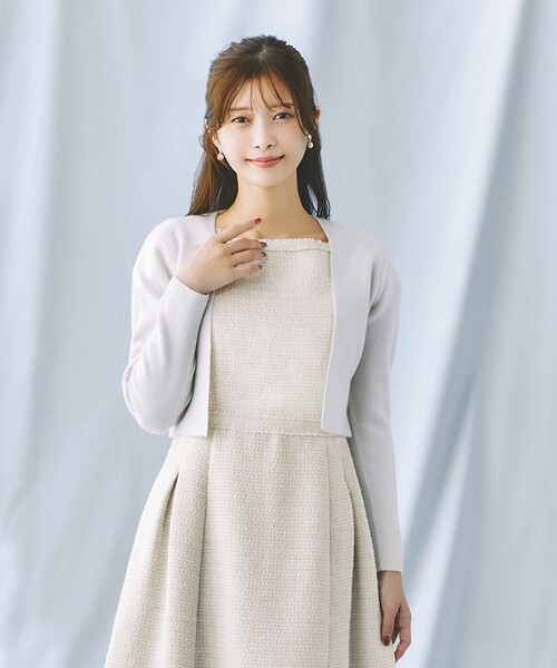 TOCCA(トッカ)の「CASHMERE ボレロ(カーディガン/ボレロ・レディース・ブラック系/アイボリー系/ベージュ系/ピンク系・SMALL/MEDIUM)」の4枚目の写真