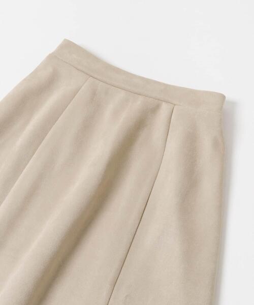 ITEMS URBANRESEARCH（アイテムズ アーバンリサーチ）の「『静電気防止』フェイクスエードタックフレアスカート（スカート・レディース・ブラウン/ブラウン系その他/ベージュ系その他・FREE）」の10枚目の写真