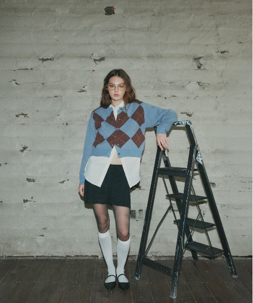 ad thie(アドティエ)の「アーガイル ニットカーディガン(ニット/セーター・レディース・ブルー/グレー/ブラウン・FREE)」の6枚目の写真