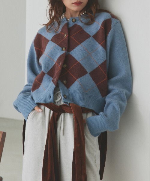 ad thie(アドティエ)の「アーガイル ニットカーディガン(ニット/セーター・レディース・ブルー/グレー/ブラウン・FREE)」の13枚目の写真