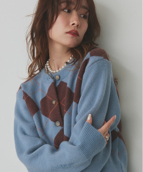 ad thie(アドティエ)の「アーガイル ニットカーディガン(ニット/セーター・レディース・ブルー/グレー/ブラウン・FREE)」の16枚目の写真