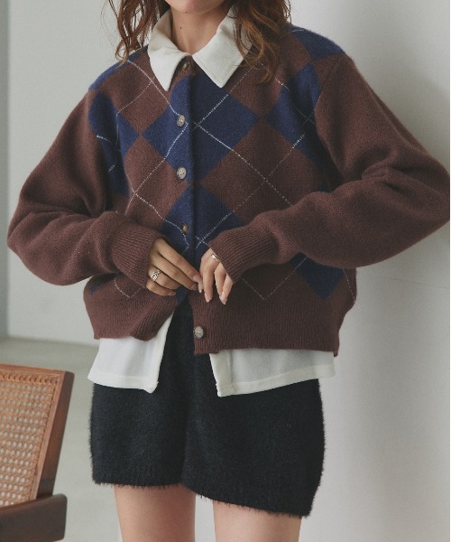 ad thie(アドティエ)の「アーガイル ニットカーディガン(ニット/セーター・レディース・ブルー/グレー/ブラウン・FREE)」の20枚目の写真