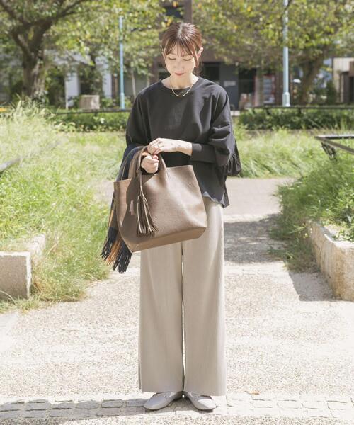 ITEMS URBANRESEARCH（アイテムズ アーバンリサーチ）の「裏毛ドッキングプルオーバー（Tシャツ/カットソー・レディース・モカ/ライトベージュ/ブラック・FREE）」の14枚目の写真