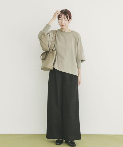 ITEMS URBANRESEARCH(アイテムズ アーバンリサーチ)の「裏毛ドッキングプルオーバー(Tシャツ/カットソー・レディース・ブラック/ライトベージュ/モカ・FREE)」の17枚目の写真
