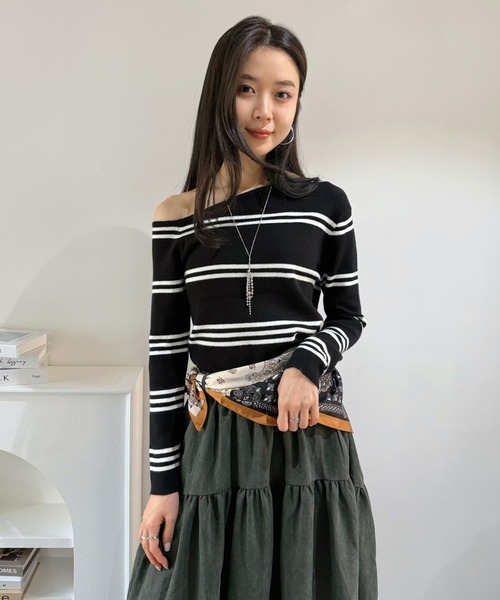 Jewelobe（ジュエローブ）の「アシンメトリーボーダータイトニットトップス（ニット/セーター・レディース・ブラック/ネイビー/レッド・FREE）」の8枚目の写真