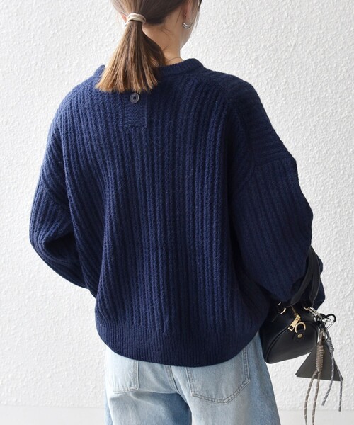 SHIPS any: リブ タック編み クルーネック ボタン ニット プルオーバー