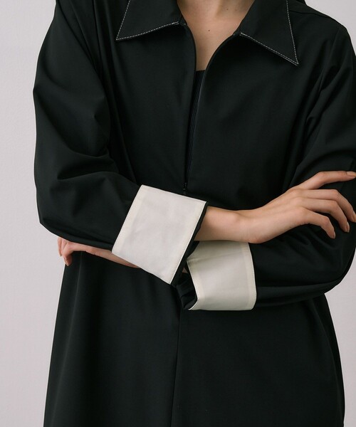 UNITED TOKYO(ユナイテッドトウキョウ)の「Scarf Wrapped Shirt Dress|ウォッシャブル/オフィスカジュアル/オケージョン系/防シワ/抗ピリング/細見え/春服(ワンピース・レディース・グレー系その他/ブラック/マルチ・1/2)」の20枚目の写真