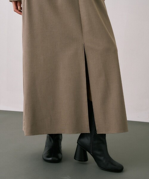 UNITED TOKYO(ユナイテッドトウキョウ)の「Scarf Wrapped Shirt Dress|ウォッシャブル/オフィスカジュアル/オケージョン系/防シワ/抗ピリング/細見え/春服(ワンピース・レディース・グレー系その他/ブラック/マルチ・1/2)」の6枚目の写真
