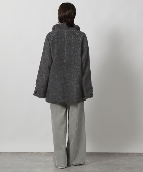 LAKOLE（ラコレ）の「シャギースタンドミドルコート / 496598（ステンカラーコート・レディース・ブラック/グレー/クリーム・FREE）」の6枚目の写真