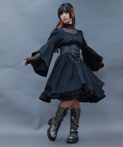 NIBBLE POISON（ニブルポイズン）の「フレアスリーブイレヘムワンピース（ワンピース・レディース・ブラック/ワイン・MEDIUM）」の22枚目の写真