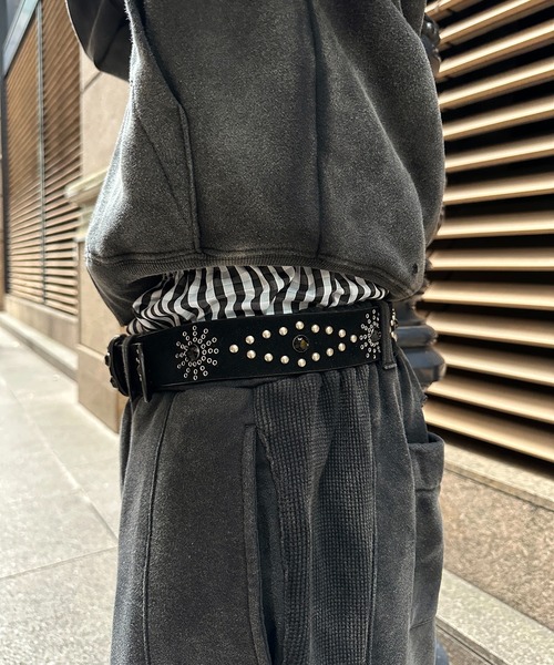 kutir（クティール）の「STUDS FAUX SUEDE DESIGN BELT／スタッズフェイクスエードデザインベルト（ベルト・メンズ・ブラック・FREE）」の13枚目の写真