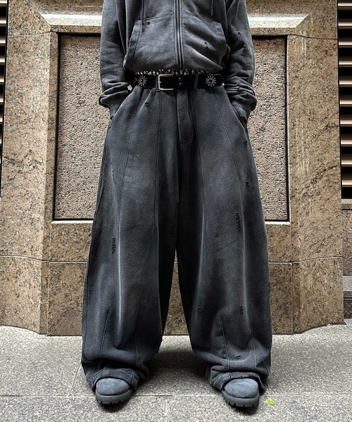 kutir（クティール）の「STUDS FAUX SUEDE DESIGN BELT／スタッズフェイクスエードデザインベルト（ベルト・メンズ・ブラック・FREE）」の8枚目の写真