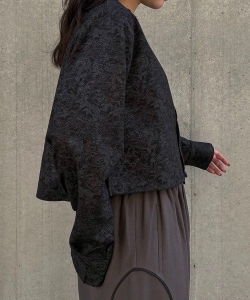 &g'aime(アンジェム)の「【&g'aime 】花柄ショートSH Floral Short Shirt(シャツ/ブラウス・レディース・ブラック/グレー・FREE)」の7枚目の写真