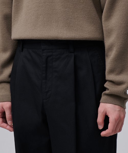 MUSINSA STANDARD（ムシンサスタンダード）の「セミバルーンベルト付きチノパンツ[ブラック]（その他パンツ・メンズ・その他・30/31/28/29/27/26/42）」の5枚目の写真