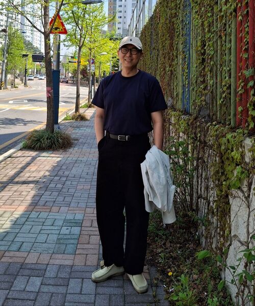 MUSINSA STANDARD（ムシンサスタンダード）の「セミバルーンベルト付きチノパンツ[ブラック]（その他パンツ・メンズ・その他・30/31/28/29/27/26/42）」の12枚目の写真