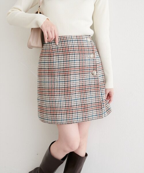 natural couture(ナチュラルクチュール)の「リバーシブルラップスカート(スカート・レディース・ブラウン/オフホワイト/チャコールグレー・FREE)」の10枚目の写真