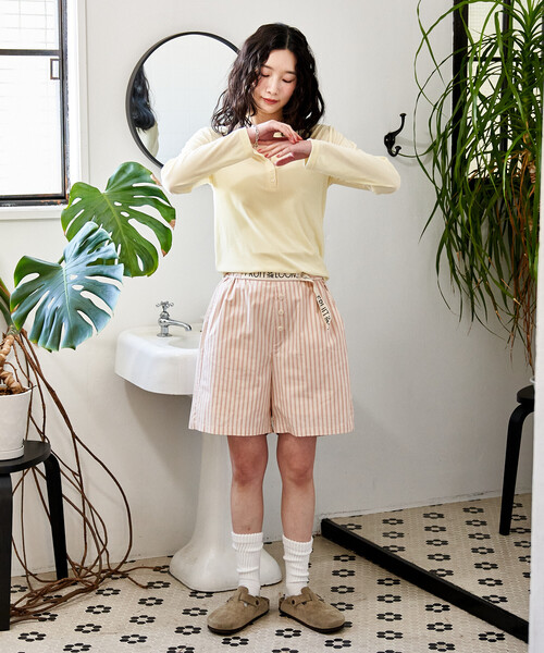 FREAK'S STORE(フリークスストア)の「<新色追加>ベロアジャージ ヘンリーネック トップス(Tシャツ/カットソー・レディース・ライトグレー/ブラウン/ブラック/ワインレッド/レモンイエロー・フリ-)」の7枚目の写真