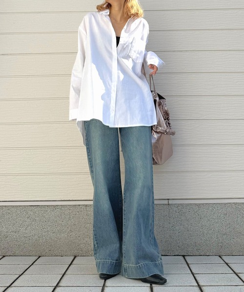 Q(キュー)の「トリコロールスリットシャツ(シャツ/ブラウス・レディース・ホワイト/オフホワイト・MEDIUM)」の17枚目の写真