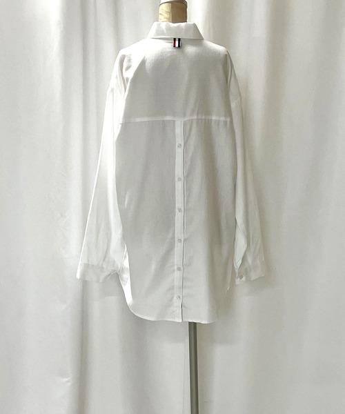 Q(キュー)の「トリコロールスリットシャツ(シャツ/ブラウス・レディース・ホワイト/オフホワイト・MEDIUM)」の5枚目の写真