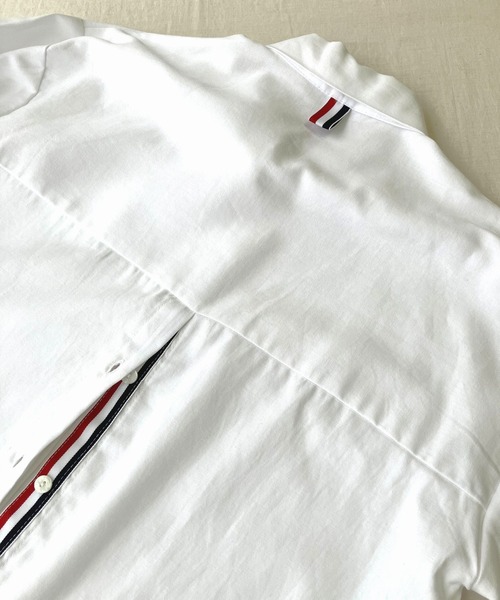 Q(キュー)の「トリコロールスリットシャツ(シャツ/ブラウス・レディース・ホワイト/オフホワイト・MEDIUM)」の8枚目の写真