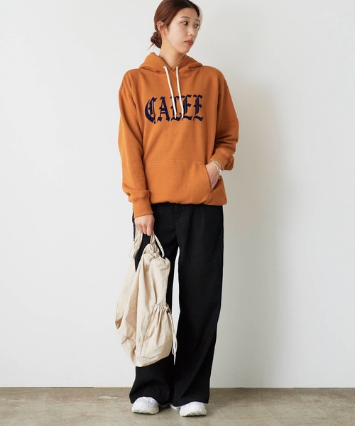 CALEE(キャリー)の「CALEE/キャリー O/E LOGO PULLOVER HD フロッキープリント フーディー(パーカー・メンズ・マスタード/チャコール・M/L/XL)」の12枚目の写真