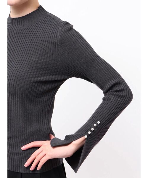 MERCURYDUO（マーキュリーデュオ）の「【追加生産】フレアスリーブハイネックリブニット（ニット/セーター・レディース・ライトブルー/チャコールグレー/ブラック/ベージュ/オフホワイト・FREE）」の17枚目の写真