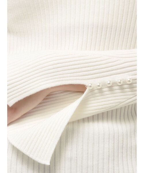 MERCURYDUO（マーキュリーデュオ）の「【追加生産】フレアスリーブハイネックリブニット（ニット/セーター・レディース・ライトブルー/チャコールグレー/ブラック/ベージュ/オフホワイト・FREE）」の12枚目の写真