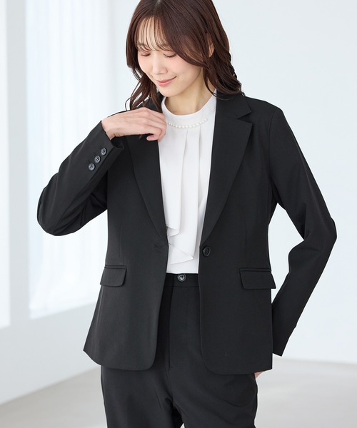 Honeys(ハニーズ)の「【ストレッチ・ウォッシャブル・イージーケア】1つ釦テーラードジャケット(テーラードジャケット・レディース・ライトグレー系2/ダークベージュ/ネイビー/ライトグレー系1/ブラック・L/LL/M/S/3L)」の2枚目の写真