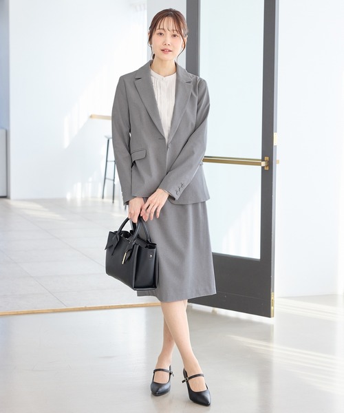 Honeys(ハニーズ)の「【ストレッチ・ウォッシャブル・イージーケア】1つ釦テーラードジャケット(テーラードジャケット・レディース・ライトグレー系2/ダークベージュ/ネイビー/ライトグレー系1/ブラック・L/LL/M/S/3L)」の16枚目の写真