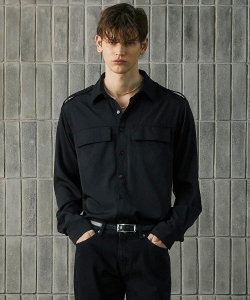 WEST GRAND BOULEVARD（ウエストグランドブルバード）の「ニュートラルシルキー レーヨン ミリタリーシャツ BLACK（シャツ/ブラウス・メンズ・その他・MEDIUM/LARGE）」の8枚目の写真