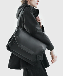 MATHEMATIK（マスマティック）の「ホーク C1 メッセンジャーバッグ（メッセンジャーバッグ）」