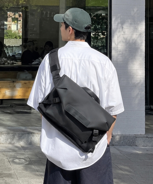 MATHEMATIK(マスマティック)の「ホーク C1 ノートPC スクエアクロスバッグ マルチポケット 大容量 メッセンジャーバッグ(メッセンジャーバッグ・メンズ・その他・FREE)」の2枚目の写真