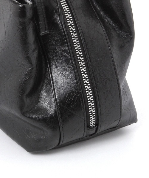 LAKOLE（ラコレ）の「3ルーム2WAYボストンバッグ / 633898（ボストンバッグ・レディース・ブラウン/オフホワイト/ブラック・FREE）」の4枚目の写真