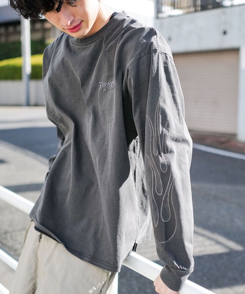THRASHER（スラッシャー）の「FLAME Pigment L/S T-SHIRTS/THRASHER スラッシャー フレイム ロンT 長袖Tシャツ ピグメント加工（Tシャツ/カットソー・メンズ・チャコールグレー/グレー・MEDIUM/LARGE/X-LARGE）」の2枚目の写真