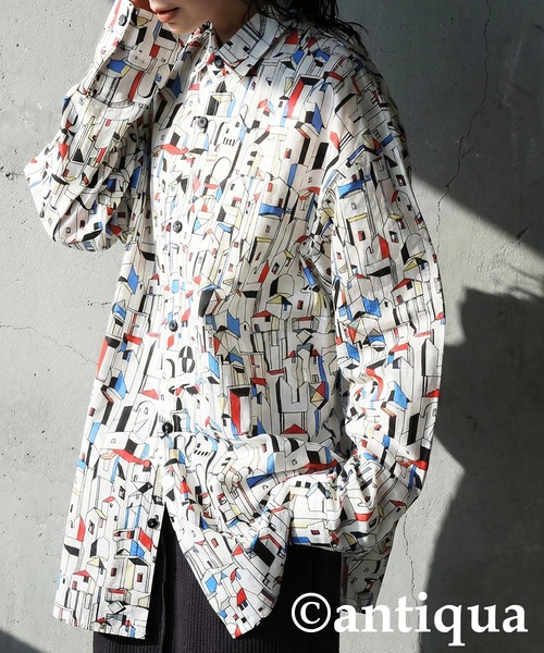 antiqua(アンティカ)の「街柄 プリント シャツ(シャツ/ブラウス・レディース・ホワイト・ONESIZE)」の7枚目の写真